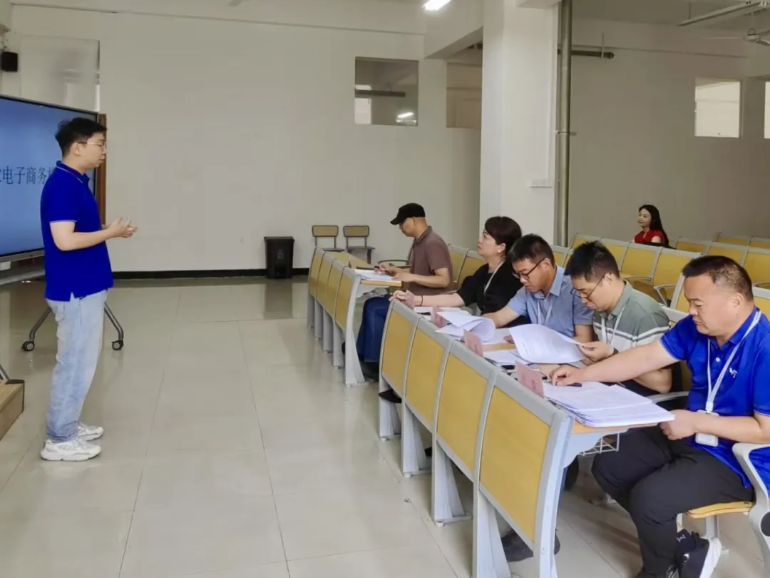 以赛促教展风采，匠心育人砺技术——扬智科老师职业能力大赛校级提拔赛圆满闭幕
